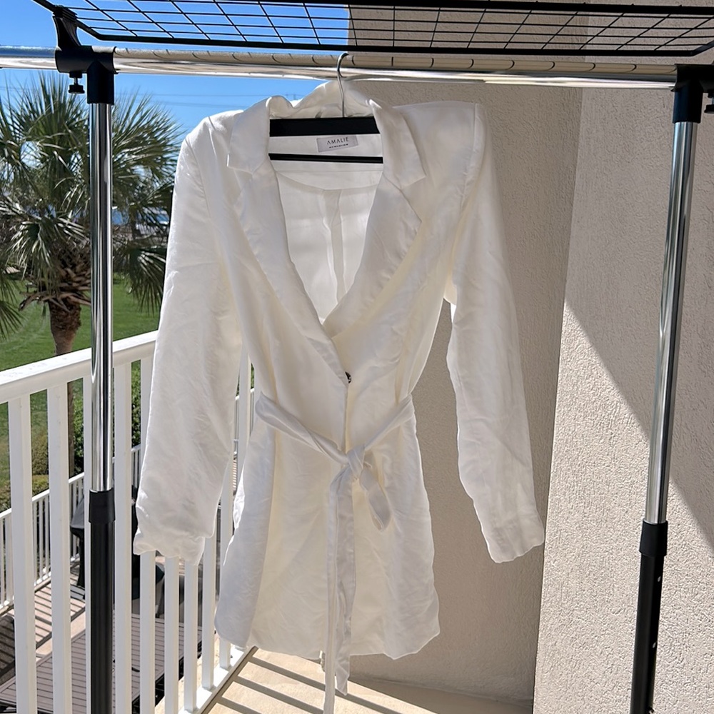 Amelie The Label / ShowPo mini jacket dress. Size 4 /S . Perfect condition